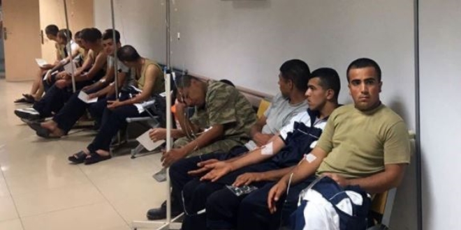 Manisa'da yine aynı kışla, yine zehirlenme