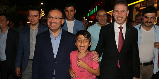 Bakan Bozdağ'ı güldüren siren sesi