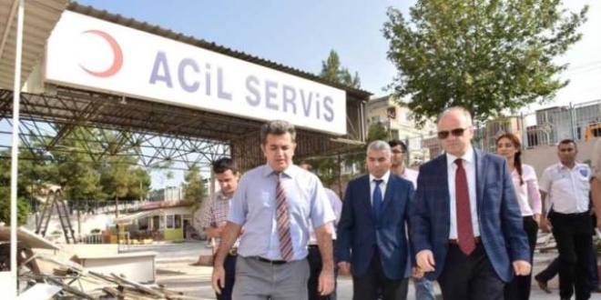 Mersin Valisi �akacak'tan 'Y�l�n babas�'na ziyaret