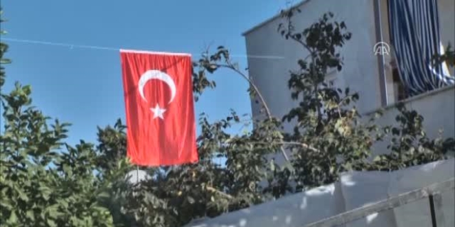 Şehit Uzman Çavuş Erol'un baba ocağında yas var