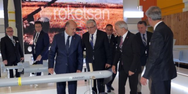 Bakan Işık, Paris Havacılık Fuarı'na katıldı