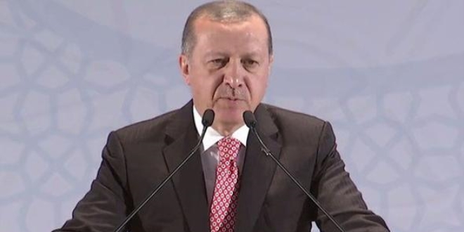 Erdoan: Ellerindeki levhalar bile bunlardan utanr