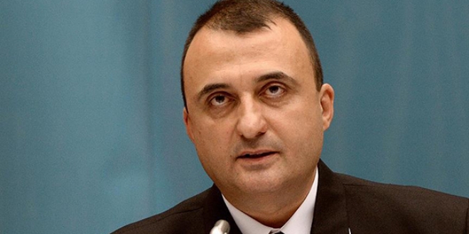 Darbeci komutandan 'Sen evinde otur' emri