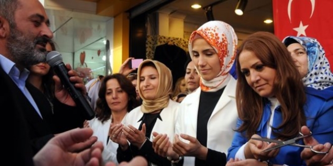 'Kad�n ne kadar g��l� olursa demokrasimizde okadar g��l� olur'