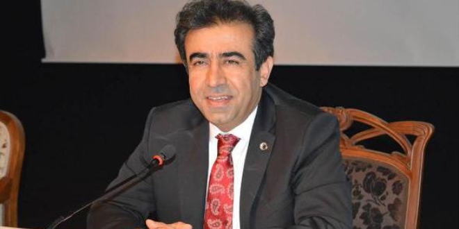 2 vali, 11 yıldır görevi birbirlerine devrediyor