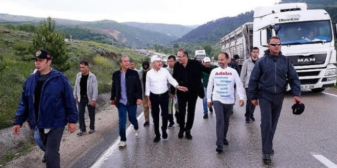 Yürüyüşe ilgi azalınca devreye partili belediyeler girdi