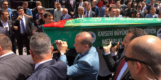 Bakan Özhaseki'nin acı günü