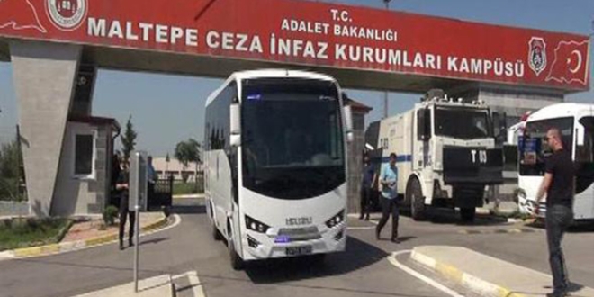 Berberoğlu cenazeye katılmak için cezaevinden çıktı