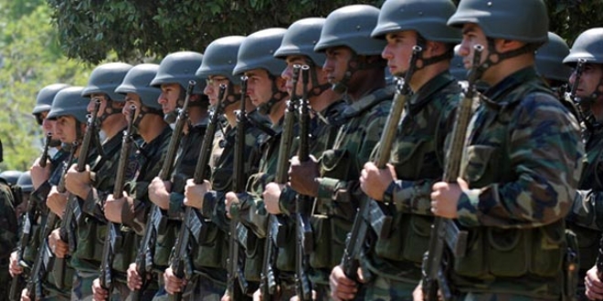 FETÖ'cü hainlere paralel askerlik