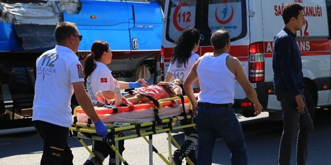 Başkentte trafik kazası: 16 yaralı
