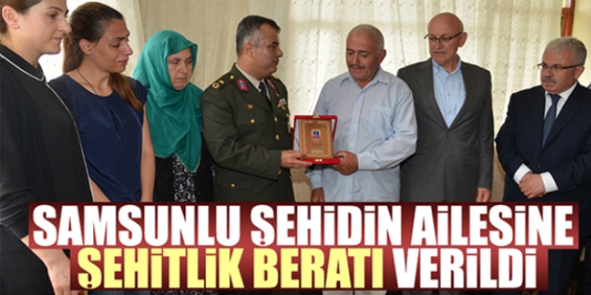 Şehit Özdemir'in berat belgesi ailesine teslim edildi