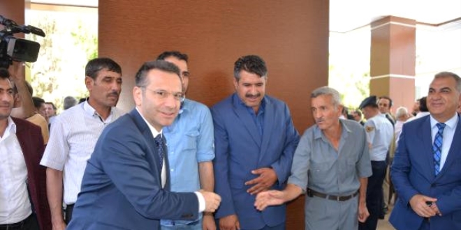 Vali Aksoy, hem bayramlaştı, hem vedalaştı
