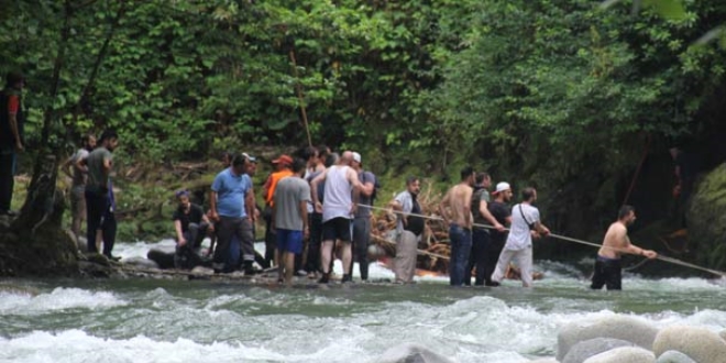 Sosyal medyadan yapılan yardım çağrısına 400 kişi katıldı