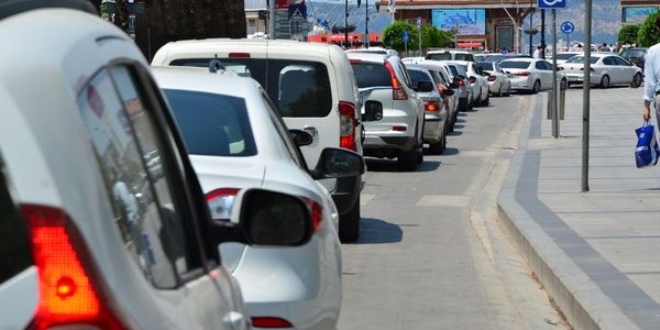 Tatilciler dönüş yolunda: Yoğunluk artıyor