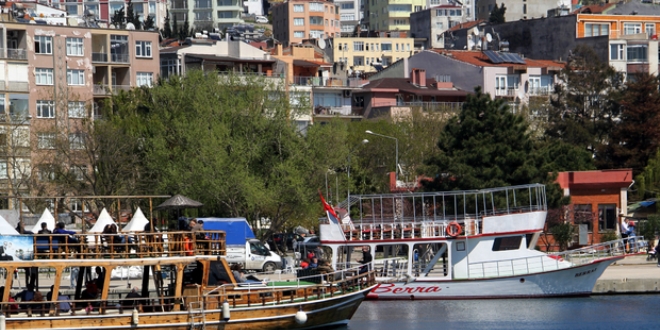 'Mutlu ehir' bayramda nfusunun 5 kat turist arlad