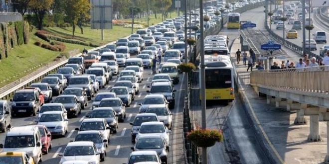 stanbul trafiinde bayram dn younluu