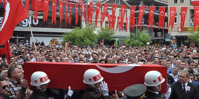 Türkiye şehitlerini son yolculuğuna uğurladı