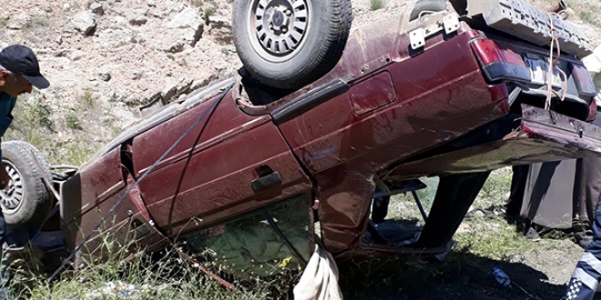 Sivas'ta trafik kazalar: 3' ocuk 10 yaral