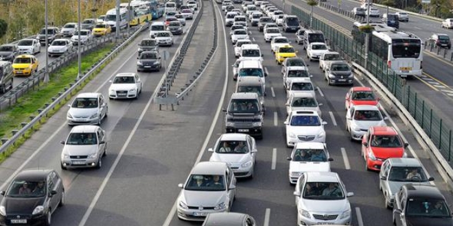 Trafikte en saygılı araçlar beyaz, en hırçını kırmızı, bordo, mavi