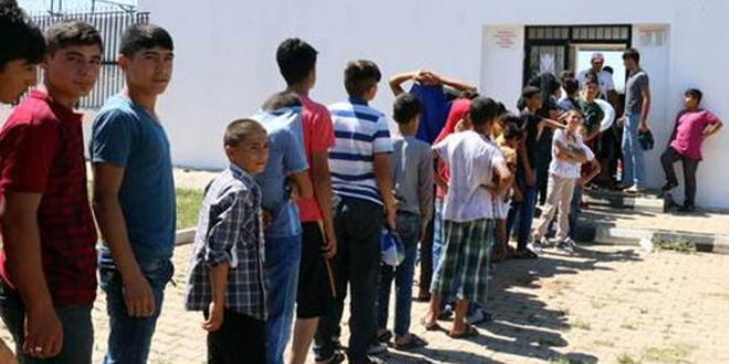 Şanlıurfa'da belediye sıcak nedeniyle havuzları ücretsiz yaptı