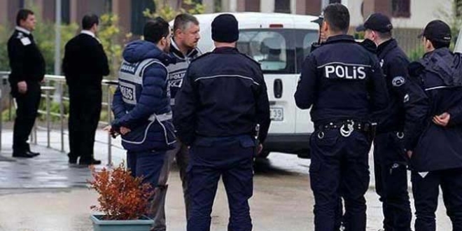 Trabzon'da aa alnan 6 polis gzaltna alnd