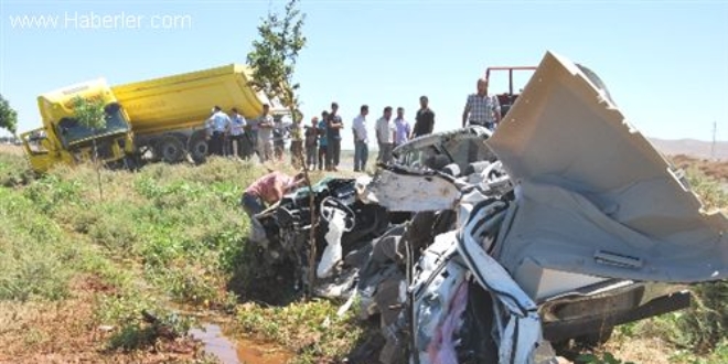 Şanlıurfa'da trafik kazası: 1 ölü, 2 yaralı