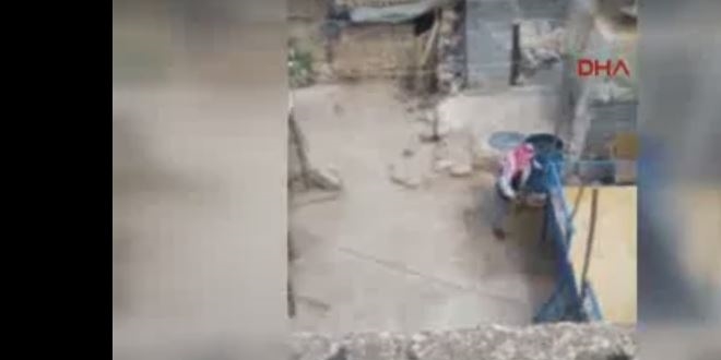 O�luna inan�lmaz i�kence yapan baba tutukland�