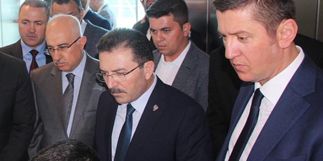 Altınok: Havalimanlarımızda her türlü tedbiri alıyoruz