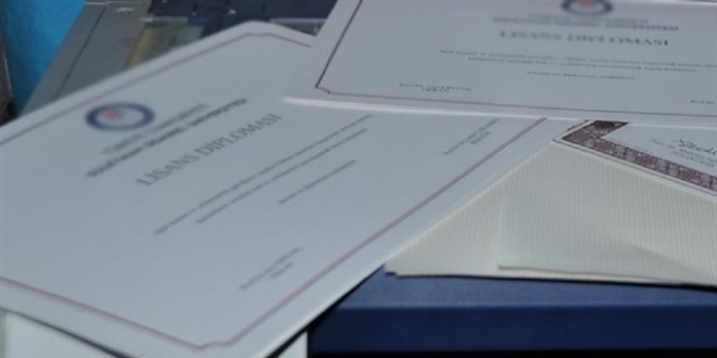 12 bin diploma mercek altında