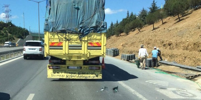 Köprü yolunda plaka oyunu