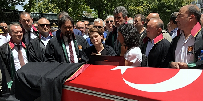 Bursa'da saldırıda ölen avukat için tören düzenlendi