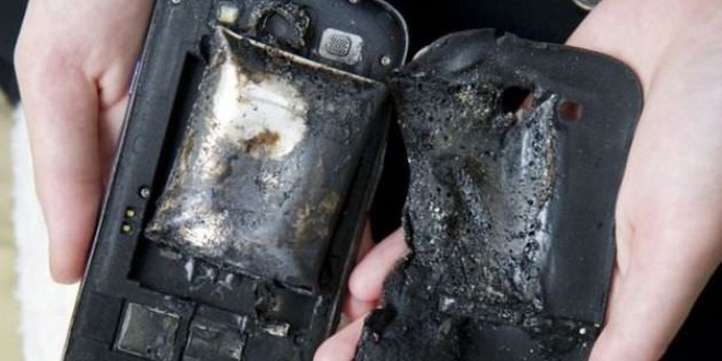 Havaliman�nda ta��nabilir �arj cihaz� patlad�