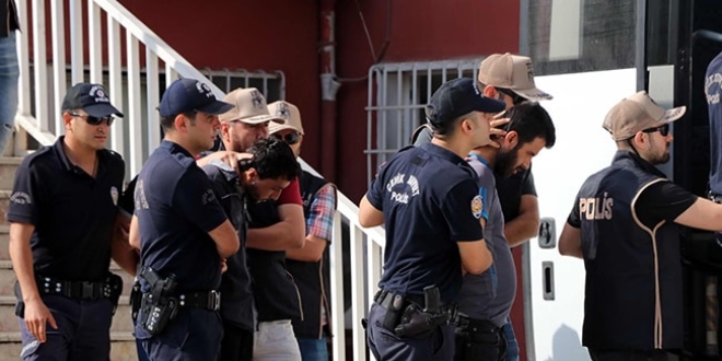 DEAŞ'ın valilik işgali son anda önlendi