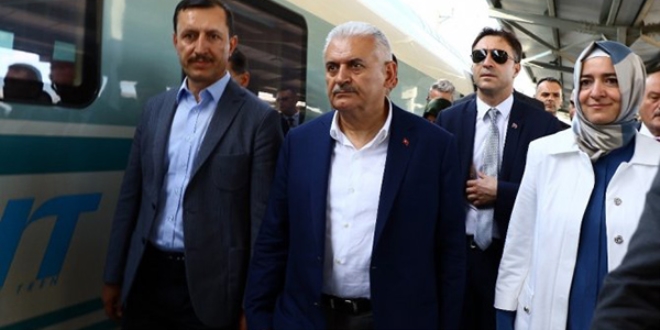 Yıldırım, Polatlı'dan Ankara'ya yüksek hızlı trenle döndü