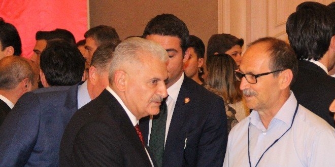 Başbakan Yıldırım'dan şehit ailelerine ziyaret