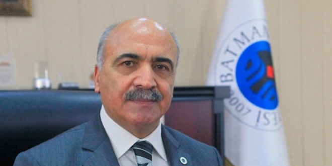 Eski rektör FETÖ'den gözaltına alındı