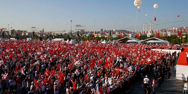 CHP'nin Maltepe mitingine kaç kişi katıldı