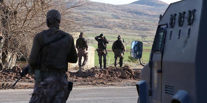 Muş'ta 15 bölgede sokağa çıkmak yasaklandı