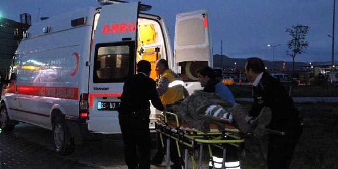 Askeri araç kaza yaptı: 1 şehit, 3'ü asker 8 yaralı