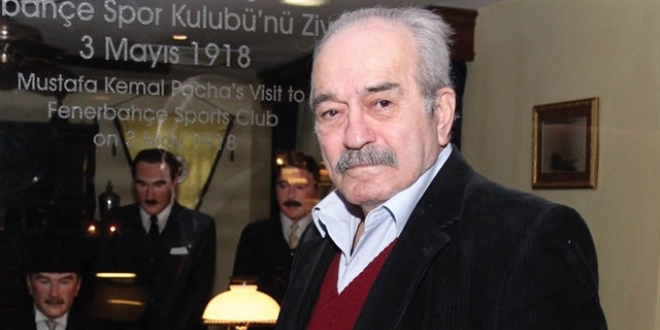 Sinema'nın ünlü ismi Fikret Hakan hayatını kaybetti