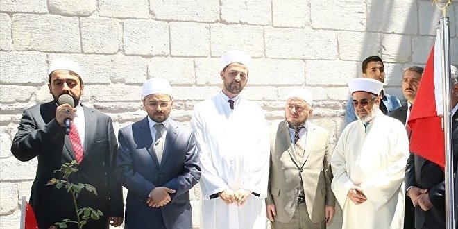Cumhurbaşkanının Edirnekapı şehitliğindeki ziyareti tamamlandı