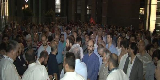 Saadet Partisi'ni ayağa kaldıran tutuklama