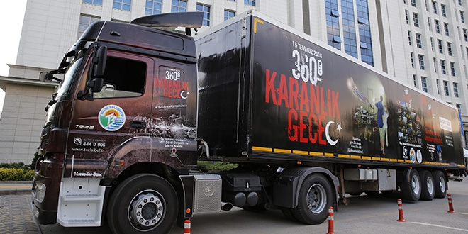Yıldırım'dan '360 derece, karanlık gece' tırına ziyaret