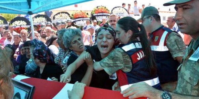Kaza şehidi asker Taş, son yolculuğuna uğurlandı