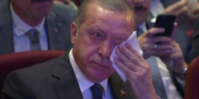 'Cumhurbaşkanı Erdoğan gözyaşlarına boğuldu'