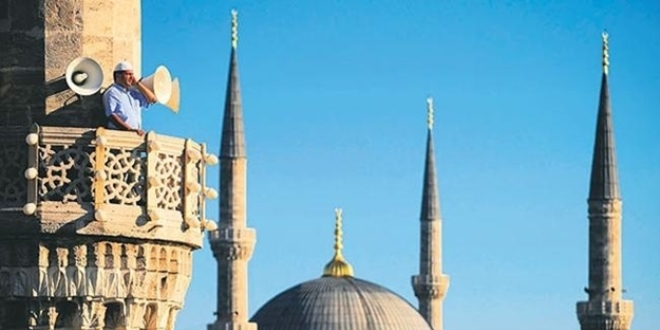 'O gece okunan sala sesleriyle yüreklerimize su serpildi'