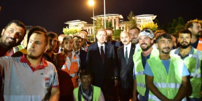 Cumhurbaşkanı Erdoğan Şehitler Anıtı'nı açtı