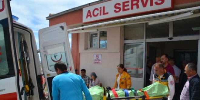 Diyarbakr'da elektrik akmna kaplan ocuk yaraland