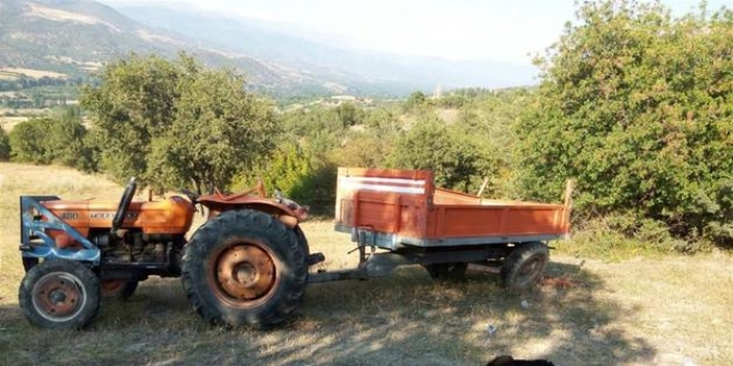 Amasya'da traktör devrildi: 2 ölü, 8 yaralı