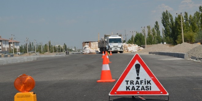 Karaman'da trafik kazas: 1 l, 7 yaral